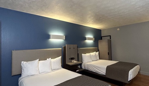 Suite, 2 Queen Beds, Non Smoking