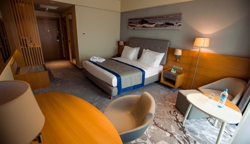 Standard Room, 1 King Bed, Smoking, Sea View