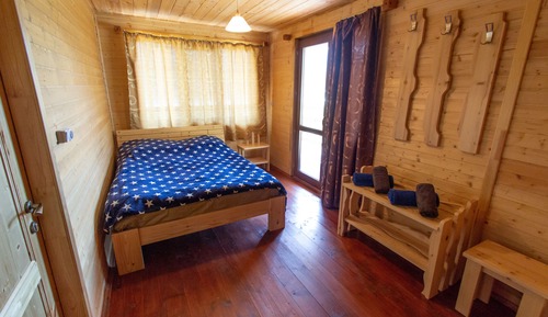Deluxe Double Room, 1 King Bed, Mountain View