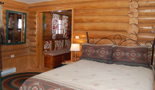 Double Room (P)