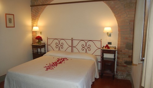 Three-Room Apartment (6P)