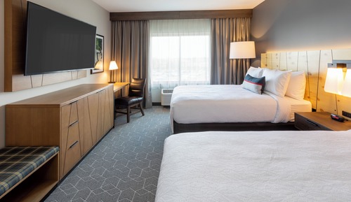 Room, 2 Queen Beds, Accessible, Non Smoking (Track View, Hearing)
