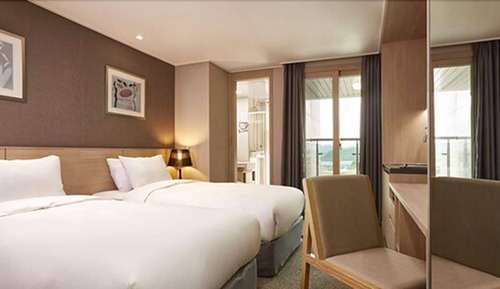 Superior Twin Room