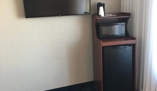 Honeymoon Room, River View