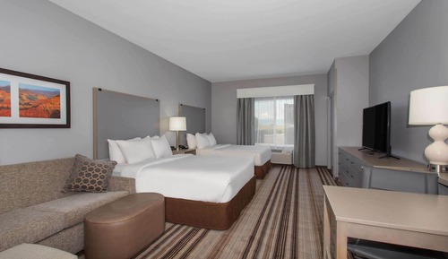 Suite, 2 Queen Beds, Mobility Accessible, Non Smoking (Kitchenette)