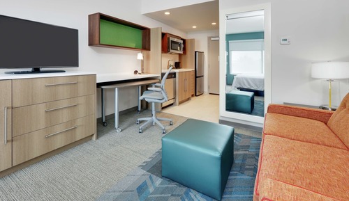 Studio Suite, 1 King Bed, Non Smoking