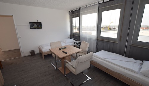 Apartment 93-12