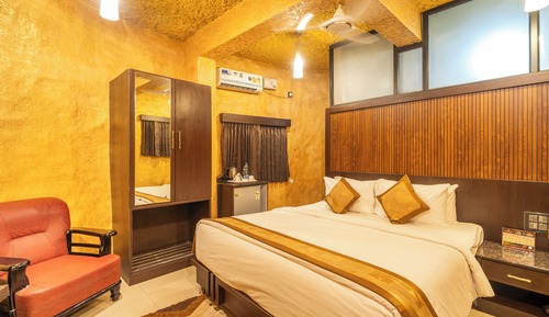 Jungle Studio Room A/c