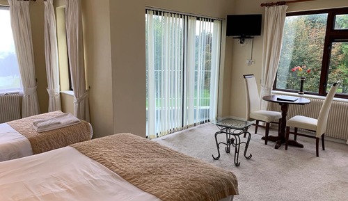 Standard Double Room, Multiple Beds, Non Smoking