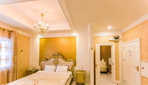 Superior Connecting Room