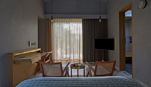 Premium Villa, Hi-Tea, 15% Discount Food & Soft Beverages, Spa, Laundry & Car Services