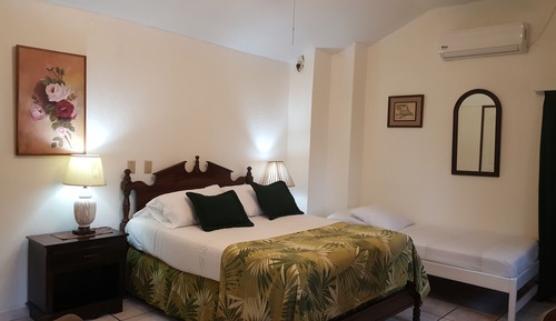 Standard Double Room, 1 Queen Bed