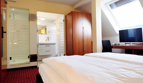 Basic Double Room, 1 Double Bed, Non Smoking
