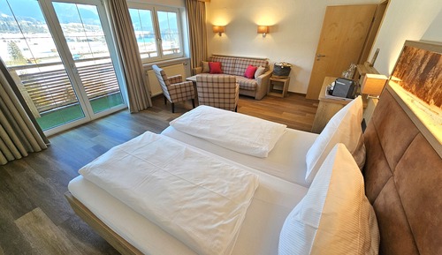 Grand Apartment, 2 Bedrooms, Balcony, Mountain View