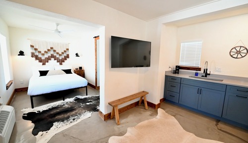 Queen Suite