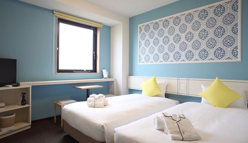 Standard Twin Room (With Bathtub)