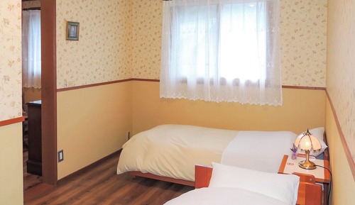 Western Triple Room wish Shared Bathroom