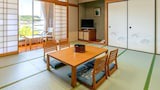 Japanese Style Seven-person Room