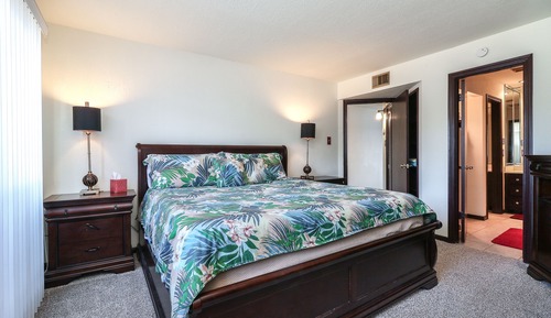 Signature Condo, 1 Bedroom, Balcony, Lake View
