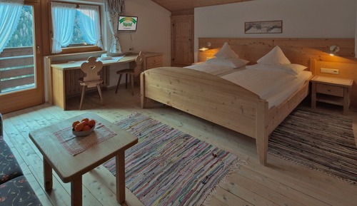 Exclusive Double Room, Non Smoking (Holunder)
