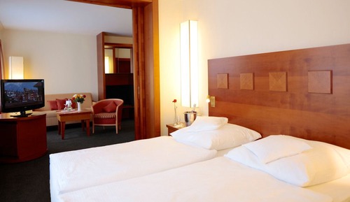 Comfort Triple Room, Multiple Beds, Non Smoking, Private Bathroom