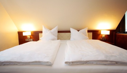 Classic Double or Twin Room, Non Smoking, Private Bathroom