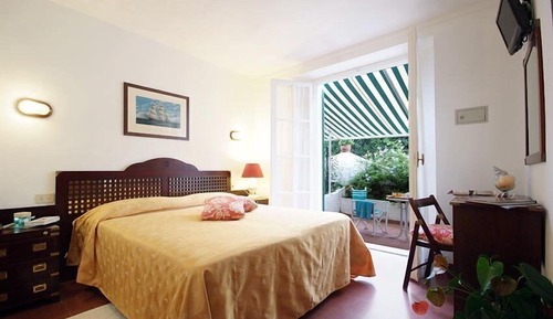 Double Room, Patio