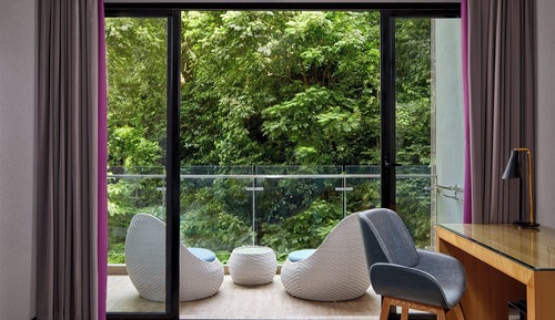 Room, 1 King Bed, Balcony, Rainforest View