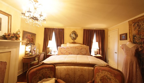 Suite, 1 Queen Bed (Fleur)