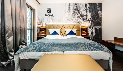 Junior Suite, 1 Double Bed with Sofa bed, Balcony (with Sofabed)