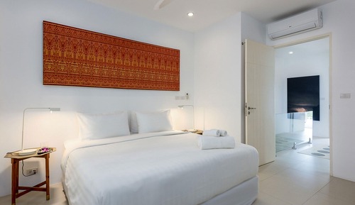 Luxury 3 Bedroom Villa with Ocean View and Private Infinity Pool BY10