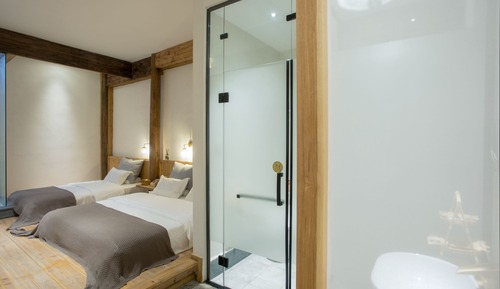 Design Triple Room A