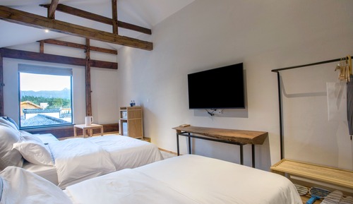 Design Triple Room F