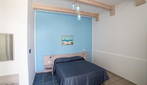 Double Room, 1 Queen Bed