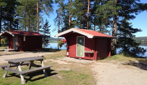 Cabin (2 beds, shared bathroom)