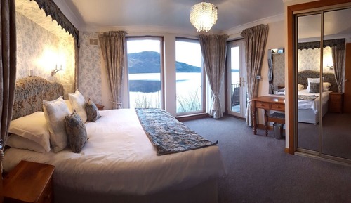 Lochside 6