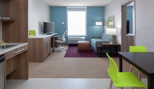 Suite, 1 King Bed, Accessible, Bathtub