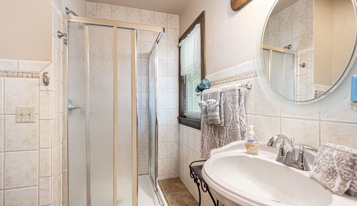 Standard Double Room, Ensuite (St.Moritz Suite)