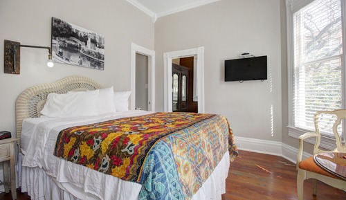Traditional Suite, Multiple Beds, Non Smoking