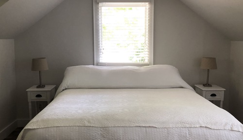 Room (18)