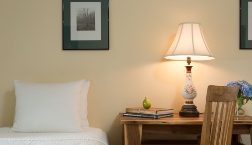 Room (5)