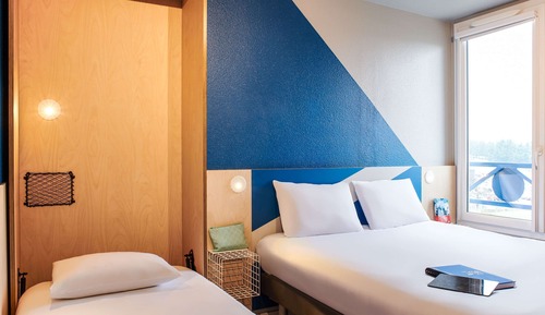 Triple Room, Multiple Beds