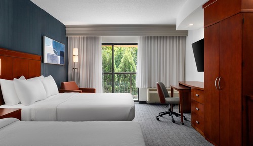 Room, 2 Queen Beds (Mobility/Hearing Accessible, Tub)