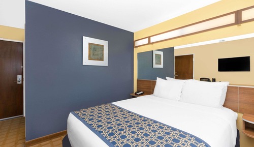 Room, 1 Queen Bed, Non Smoking