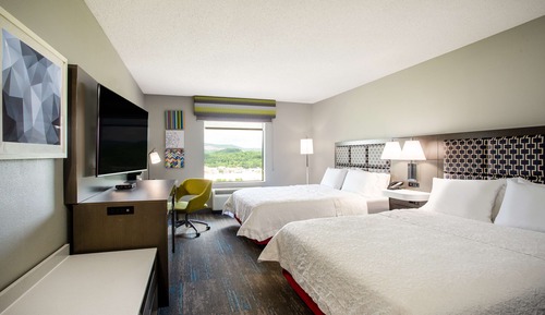 Two queen beds ns