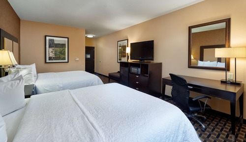 Two queen beds non smoking