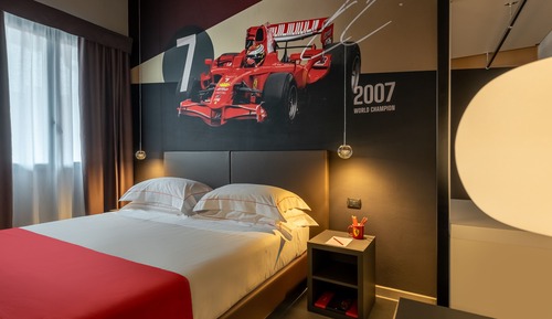 Deluxe Double Room Single Use