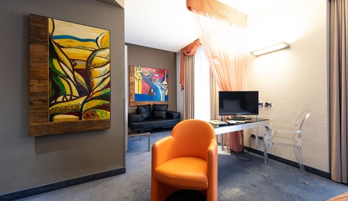 Triple Room