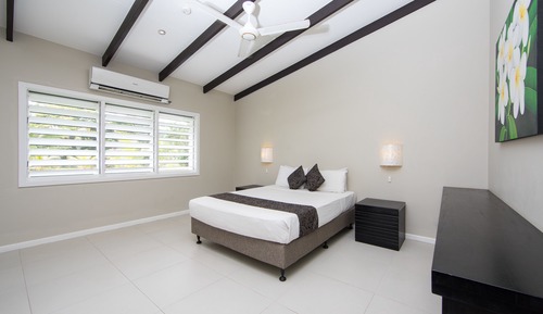 Room, Terrace, Garden Area