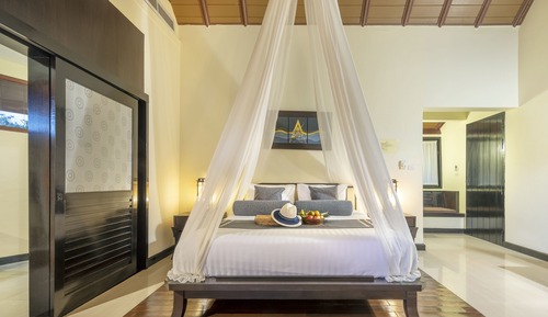Emerald Suite
